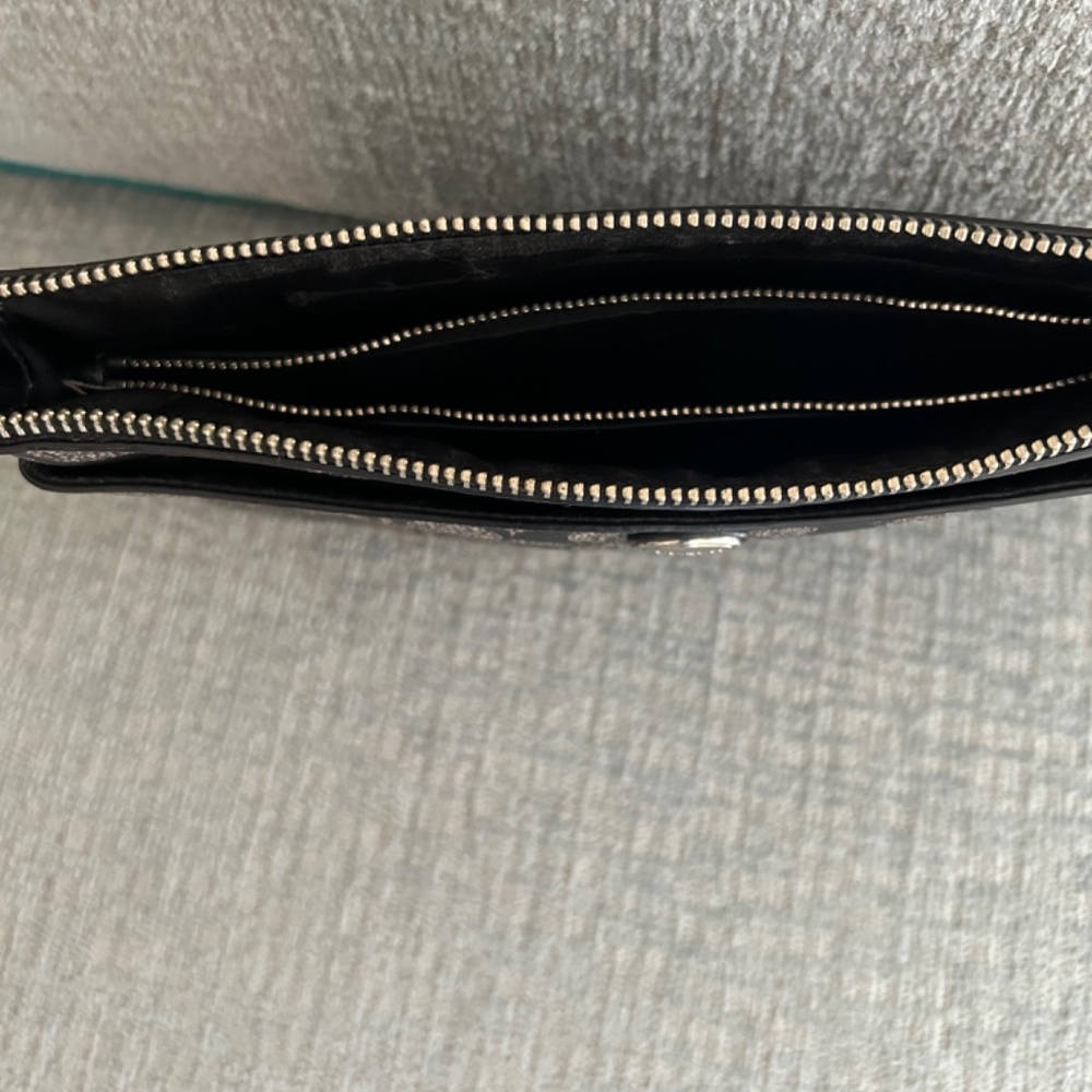 Coach handbag - Picture 2 of 2